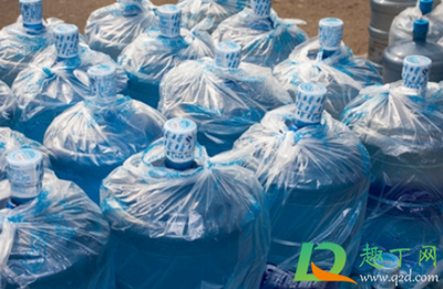 桶裝水未開封存放半年，安全隱患不容忽視